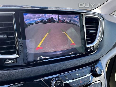 Used 2022 Chrysler Pacifica Touring-L FWD image 20