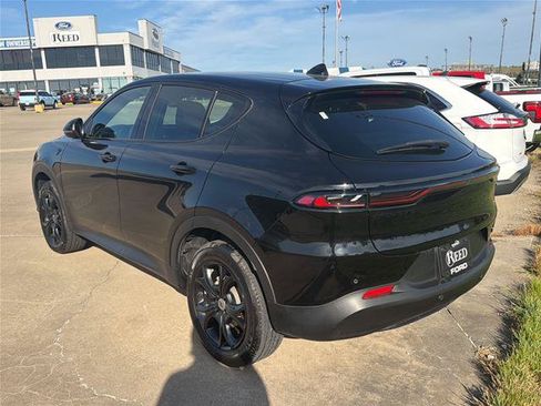 Used 2023 Dodge Hornet GT w/ GT Blacktop Package AWD/4WD image 3