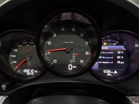 Used 2015 Porsche Boxster image 19