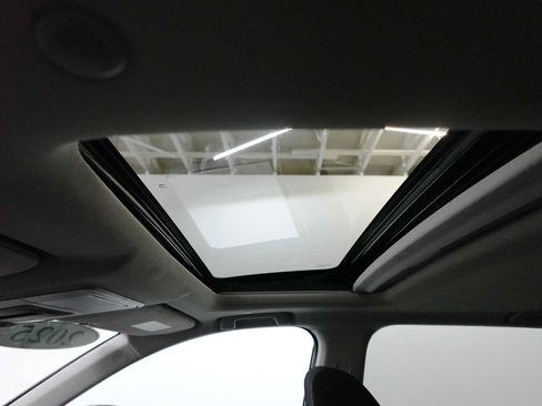 Used 2025 Honda CR-V EX image 23