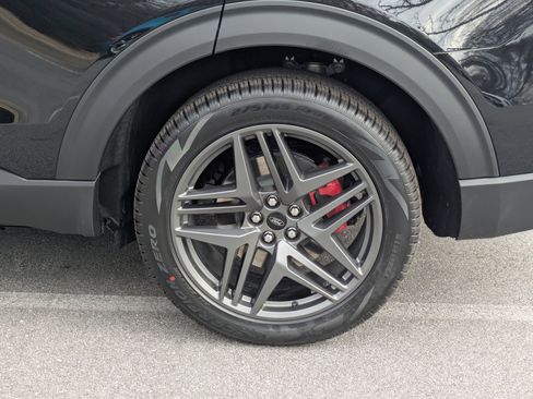 New 2026 Ford Explorer ST w/ Sun And Sound Package image 8