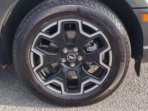 Used 2025 Ford Bronco Sport Outer Banks w/ Outer Banks Tech Package+ AWD/4WD image 11