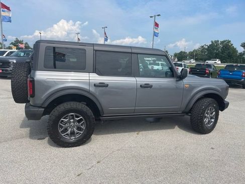 Used 2025 Ford Bronco Badlands AWD/4WD image 14