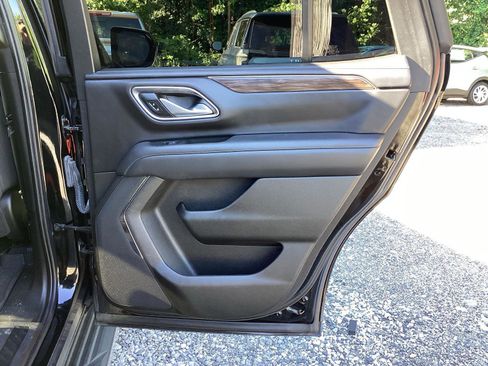 Used 2021 Chevrolet Tahoe LS RWD image 7