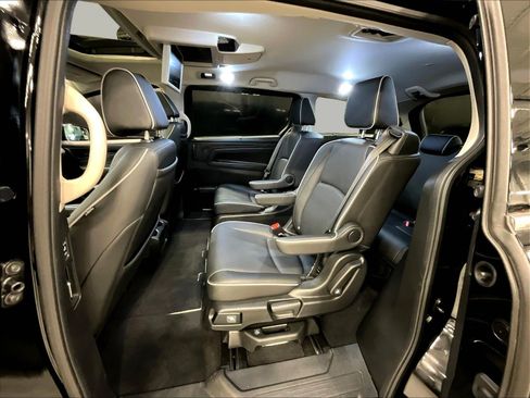 Used 2025 Honda Odyssey Elite image 22