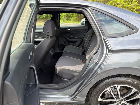 Used 2025 Volkswagen Jetta Sport FWD image 25