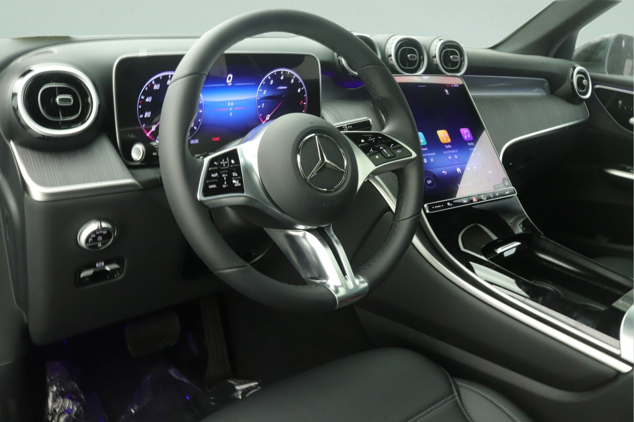 New 2027 Mercedes-Benz GLC 300 image 4