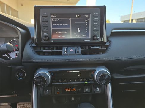 Used 2021 Toyota RAV4 XLE Premium image 20