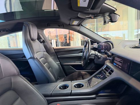 Certified 2025 Porsche Taycan w/ Premium Package RWD image 15