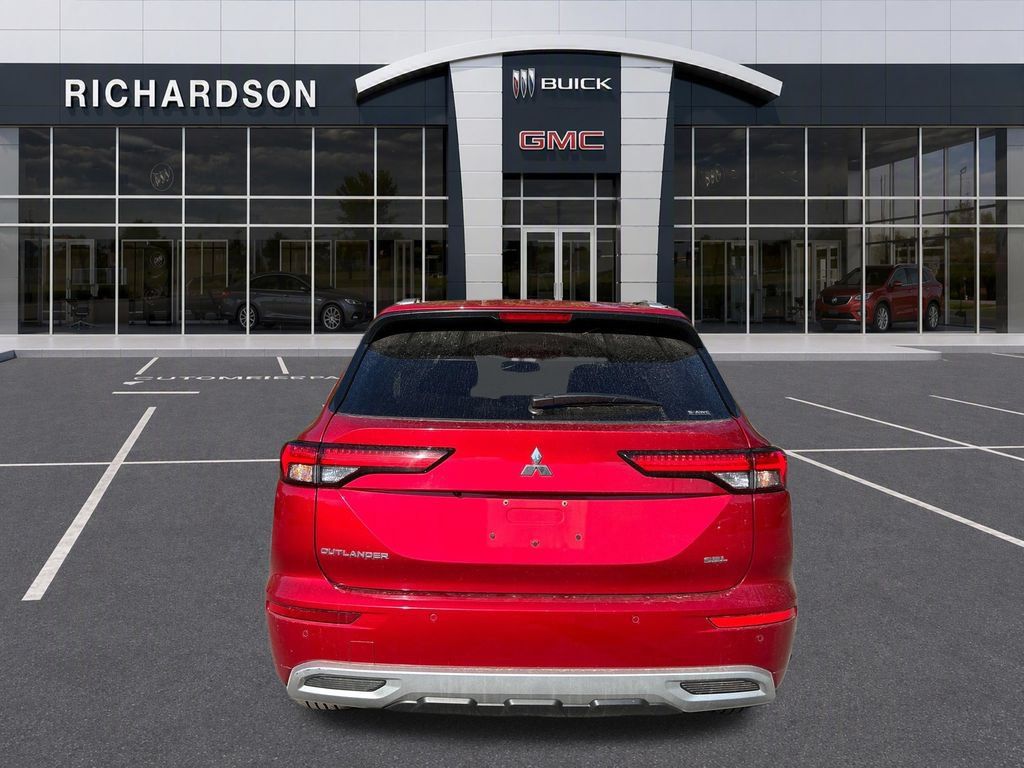 Used 2022 Mitsubishi Outlander SEL AWD/4WD image 4