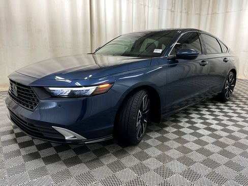 Used 2024 Honda Accord Touring image 18