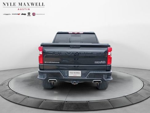 Used 2022 Chevrolet Silverado 1500 High Country w/ Technology Package AWD/4WD image 15