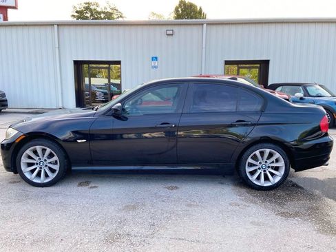 Used 2011 BMW 328i Sedan RWD image 2