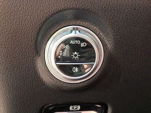 Certified 2023 Mercedes-Benz C 300 4MATIC Sedan image 20