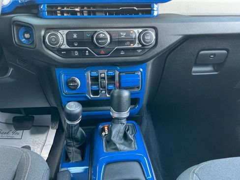 Used 2024 Jeep Wrangler Sport S image 20