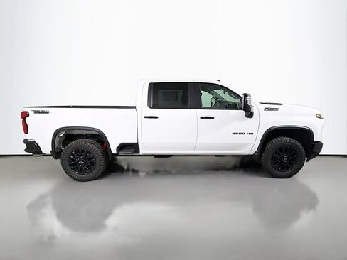 New 2026 Chevrolet Silverado 2500 LT w/ Trail Boss Package AWD/4WD image 4