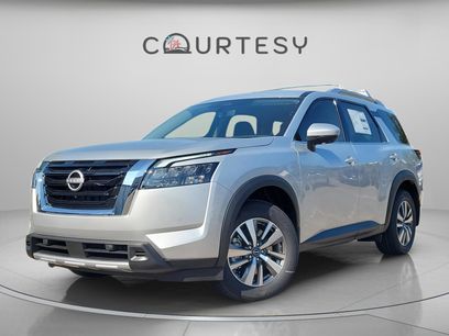 New 2025 Nissan Pathfinder SL