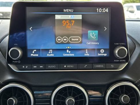 Used 2025 Nissan Sentra SV FWD image 19