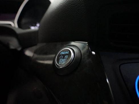 Used 2019 Ford Escape Titanium image 32