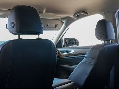 New 2024 Volkswagen Atlas SE image 22