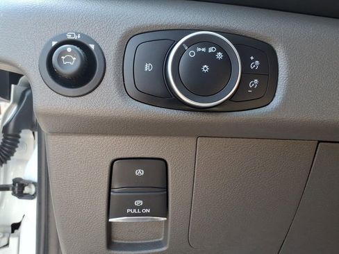 Used 2023 Ford Transit 350 XLT RWD image 18