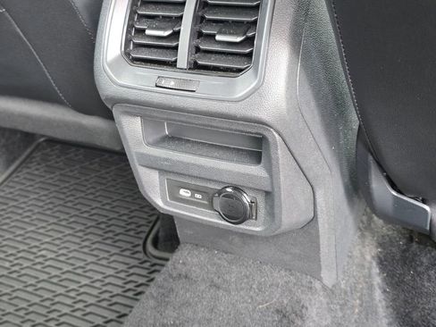 Certified 2024 Volkswagen Tiguan Wolfsburg Edition AWD/4WD image 28