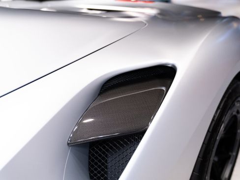Used 2018 Ferrari 488 Spider RWD image 6