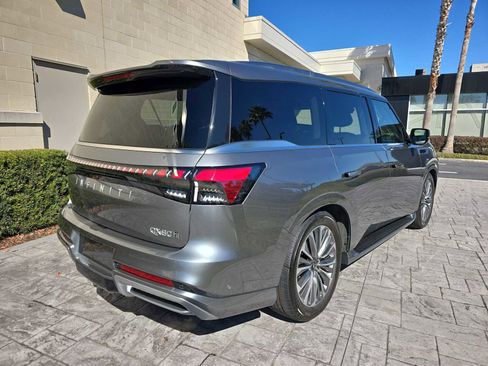 Certified 2025 INFINITI QX80 Sensory image 3