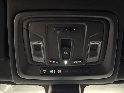 Used 2022 Chevrolet Silverado 3500 High Country w/ Z71 Off-Road Package image 18