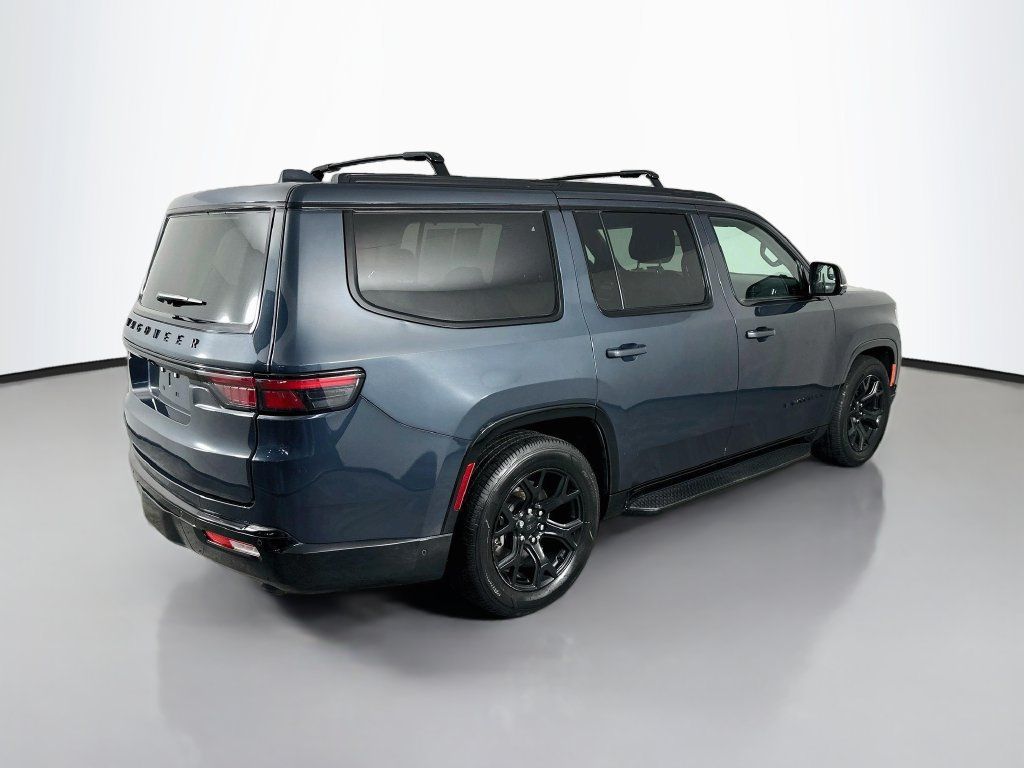 Used 2023 Jeep Wagoneer Series II w/ Convenience Group I AWD/4WD image 7