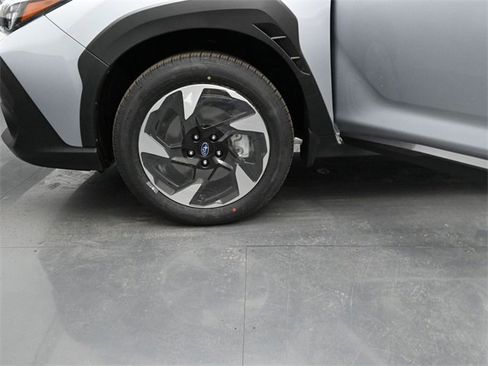 Used 2025 Subaru Crosstrek 2.5i Limited image 11