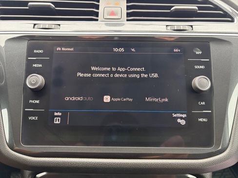Used 2019 Volkswagen Tiguan SE w/ Panoramic Sunroof Package AWD/4WD image 15