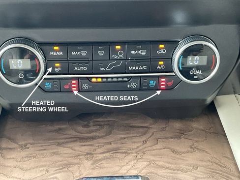 Used 2021 Ford Expedition Platinum AWD/4WD image 19
