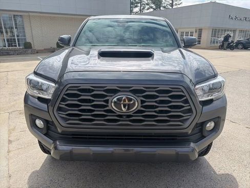 Used 2023 Toyota Tacoma TRD Sport w/ Advanced Technology Package image 3