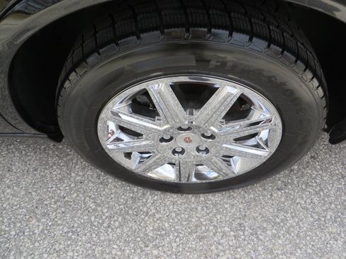 Used 2011 Cadillac DTS Premium w/ Driver Awareness Package image 24