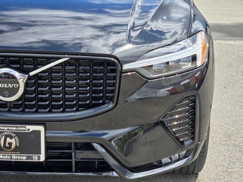 Used 2025 Volvo XC60 B5 Plus AWD/4WD image 10