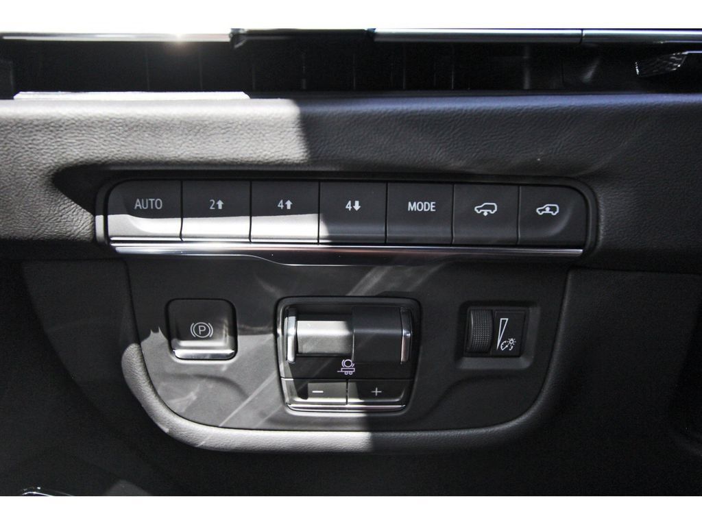 New 2027 Cadillac Escalade ESV Sport w/ Touring Package AWD/4WD image 15