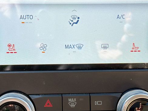 Used 2022 Ford Edge SEL w/ Convenience Package image 26