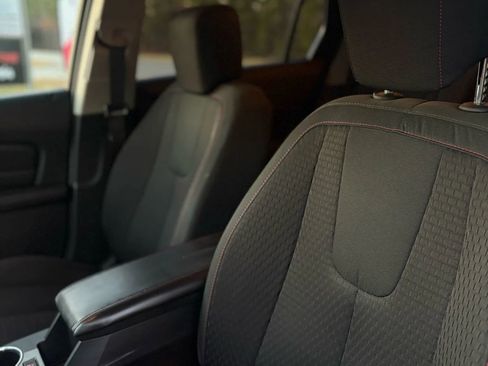 Used 2015 GMC Terrain SLE image 39