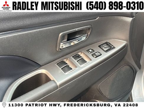 Used 2025 Mitsubishi Outlander Sport SE AWD/4WD image 5