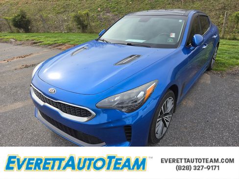 Used 2018 Kia Stinger Premium image 1