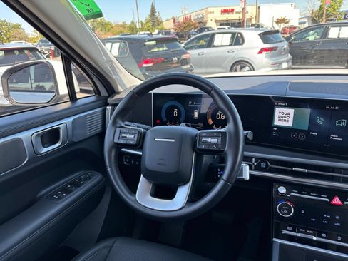 Used 2025 Hyundai Santa Fe SEL AWD/4WD image 38