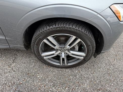 Used 2020 Volvo XC60 T5 Momentum image 12