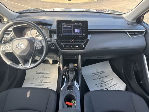 Certified 2022 Toyota Corolla Cross LE FWD image 20