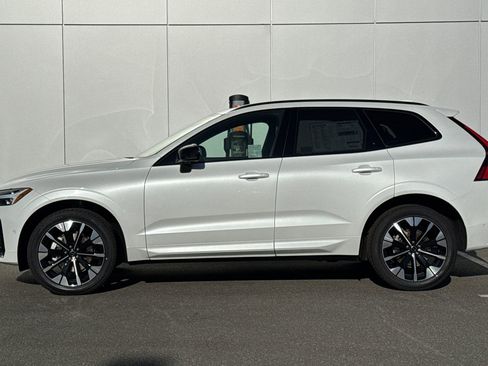 New 2026 Volvo XC60 B5 Plus w/ Climate Package PRO AWD/4WD image 2