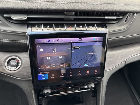 Used 2022 Jeep Grand Cherokee L Limited image 19