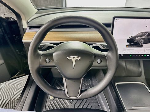 Used 2023 Tesla Model 3 Standard Range RWD image 15