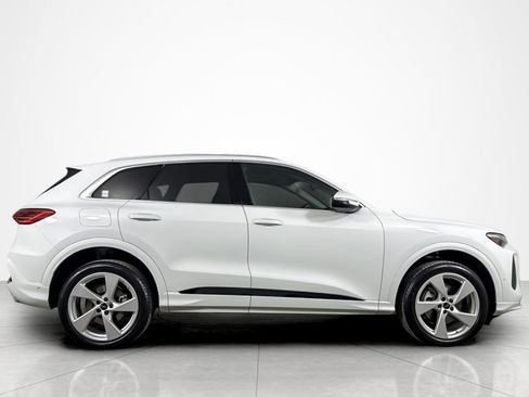 Used 2025 Audi Q5 Premium Plus w/ Premium Plus AWD/4WD image 6