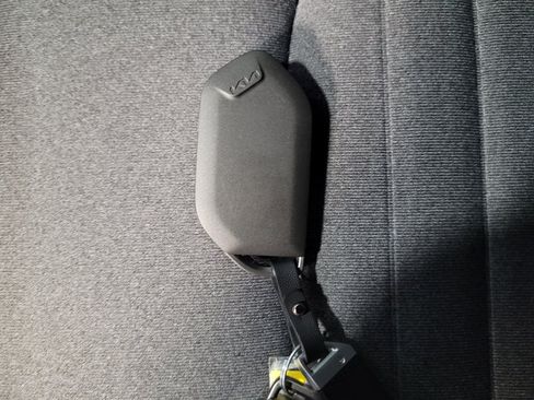 Used 2025 Kia K4 EX FWD image 32
