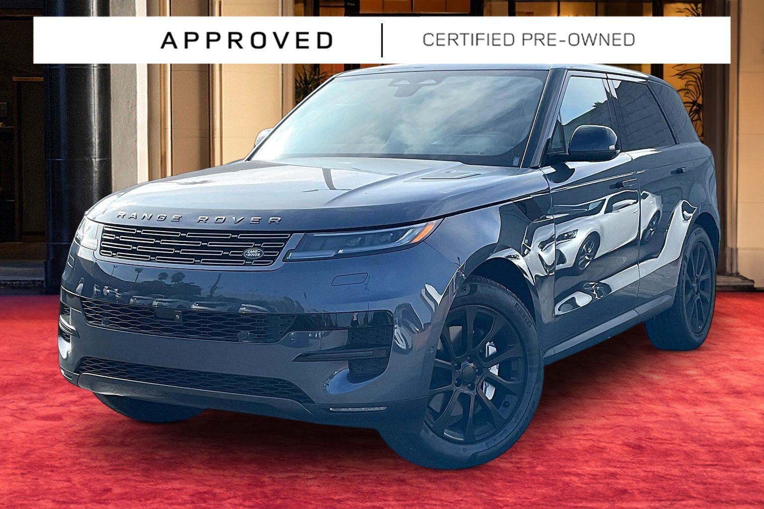 Used 2025 Land Rover Range Rover Sport SE AWD/4WD image 1